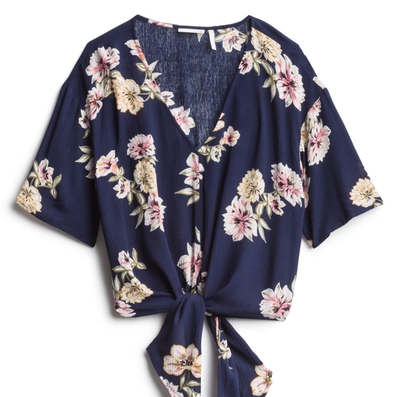 Rhee Tie Front Top - Picture 1 of 2